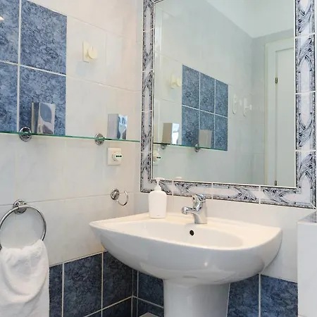 Halevy 5 Stars House *