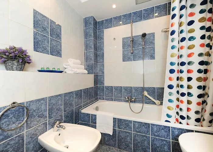 Halevy 5 Stars House شقة *